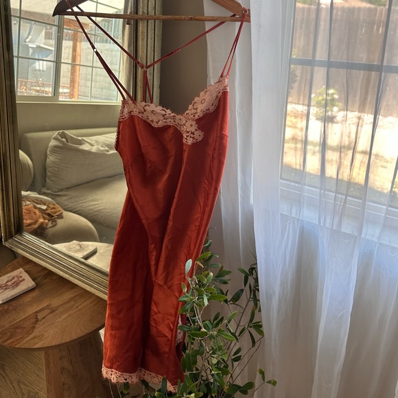 Victoria’s secret silk chemise - Picture 3 of 5